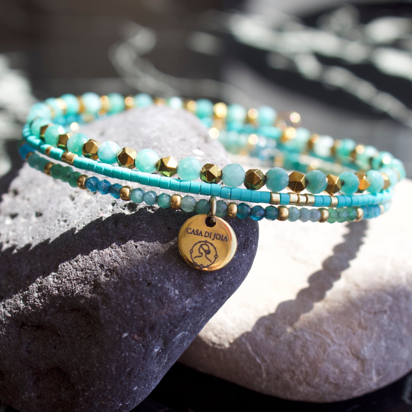 Bracelet Emma jonc 3 rangs en pierres naturelles et Miyuki doré ou argent