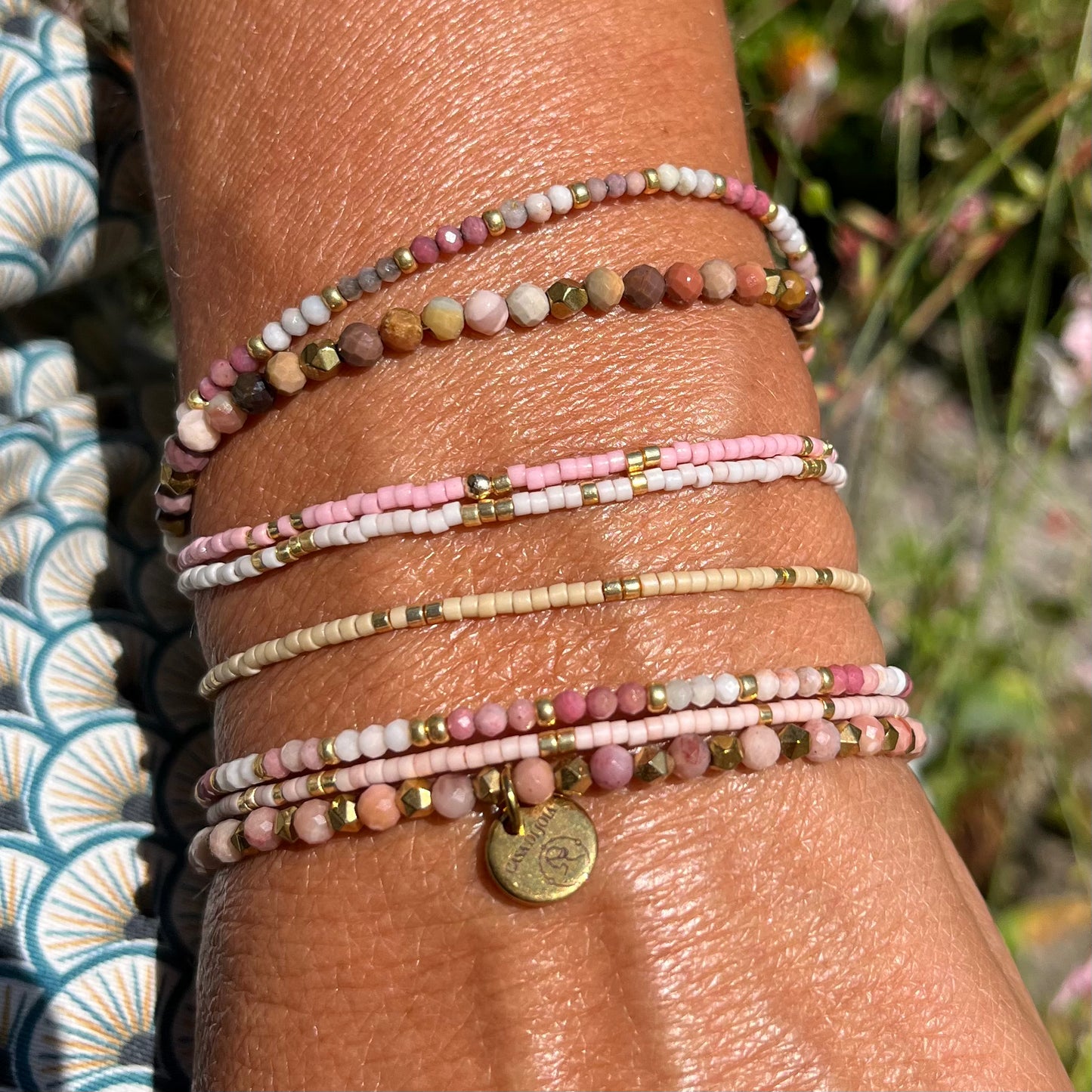 Bracelet Emma jonc 3 rangs en pierres naturelles et Miyuki doré ou argent