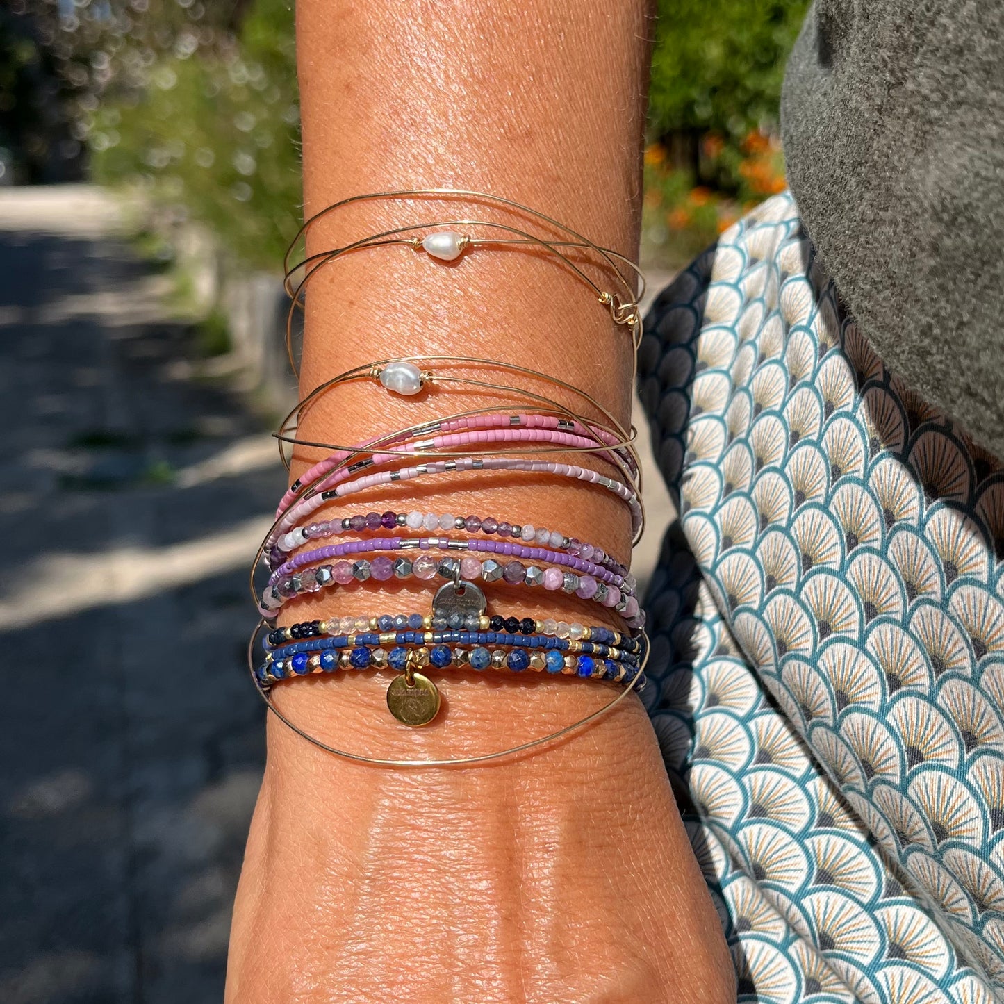 Bracelet Emma jonc 3 rangs en pierres naturelles et Miyuki doré ou argent