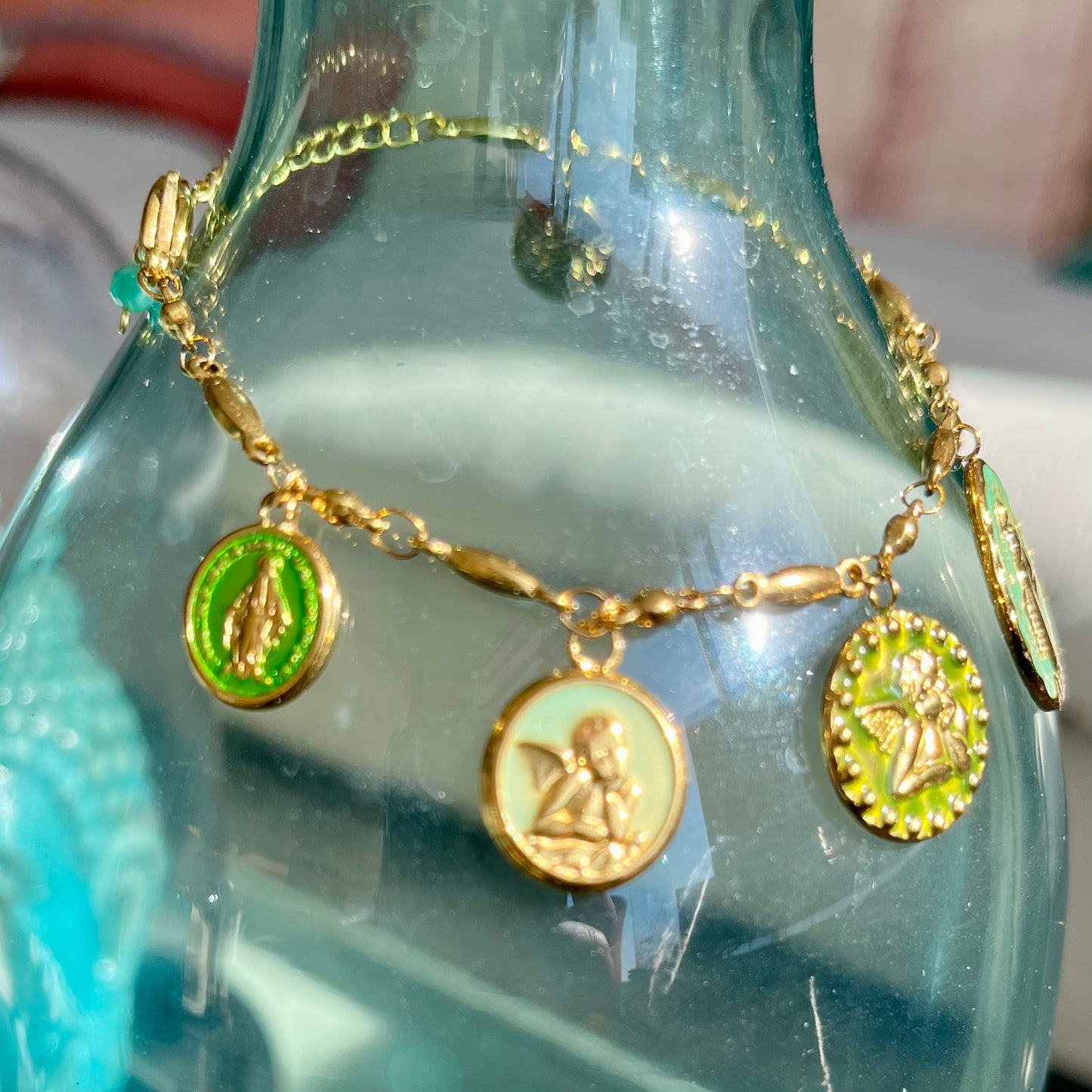Bracelet Aurora, breloques émaillées