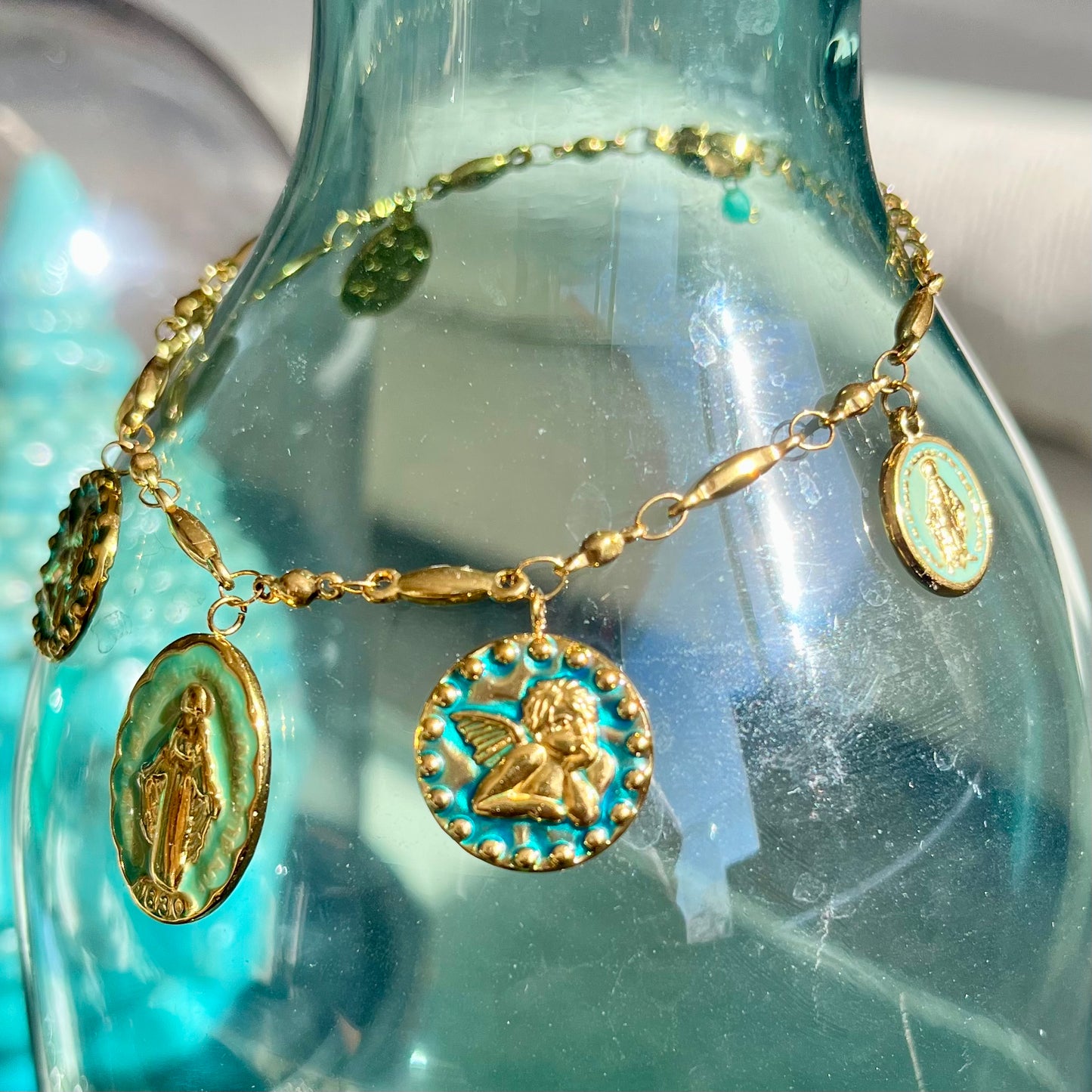 Bracelet Aurora, breloques émaillées