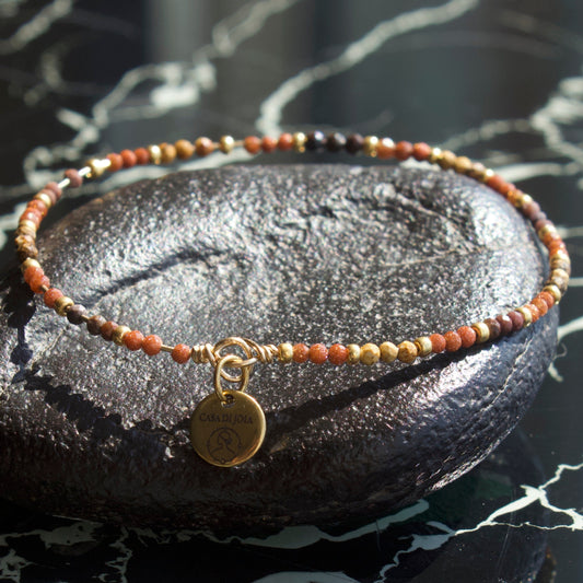 Bracelet Bellissima jonc gold filled en pierres naturelles et perles dorées