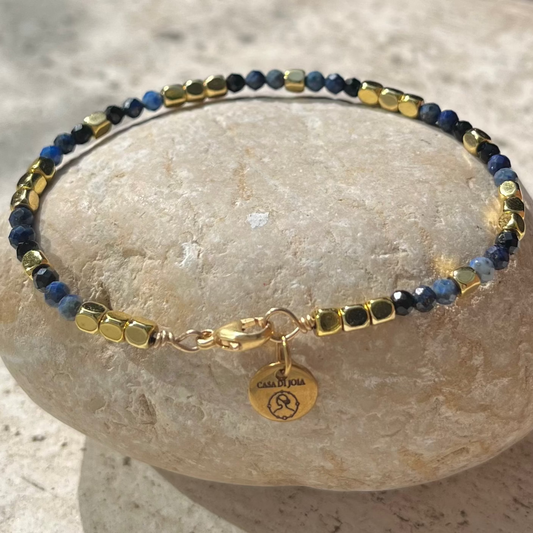 Bracelet Manuella en pierres naturelles et hématite sur jonc gold filled ou argent 925